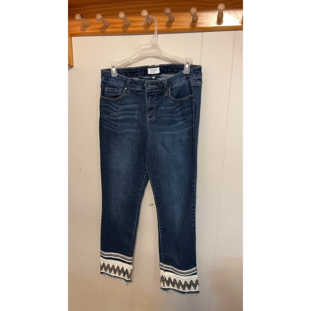 Crown & Ivy Women's Embroidered Hem Jeans